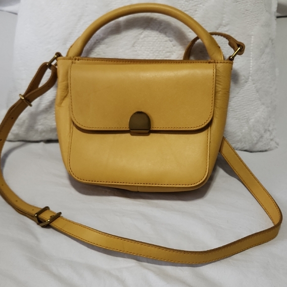 Madewell Handbags - Madewell Yellow Leather Handbag